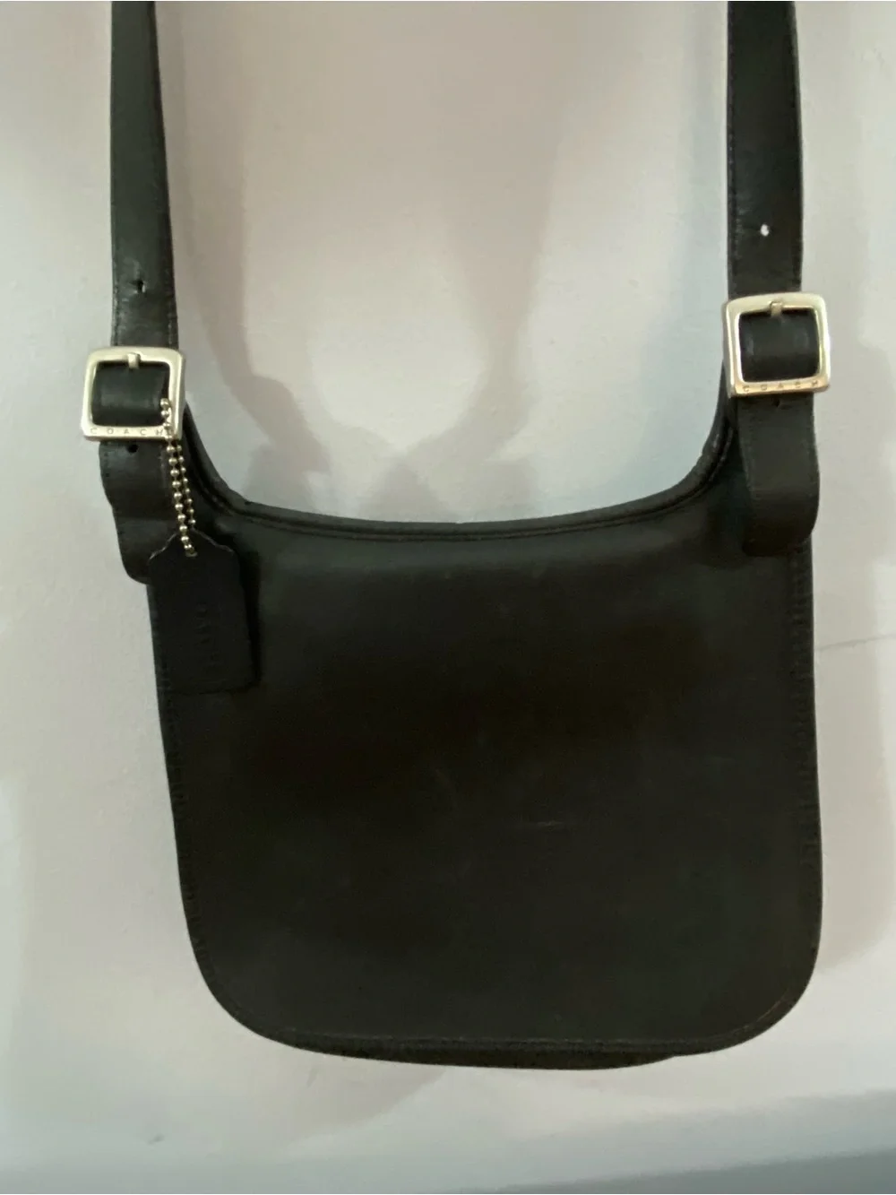 Vintage Coach Slim Hippie Flap Black Leather Crossbody Handbag Adjustable 9135